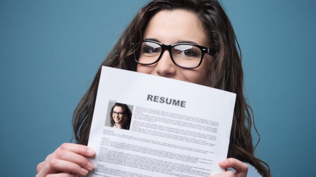 How to Make a CV in 2022