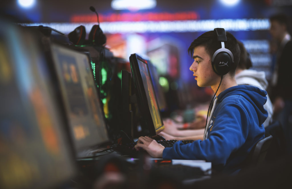 How to get into cybersport