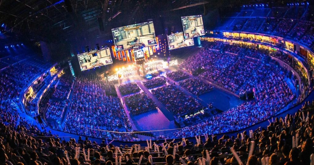 Betting on Esports
