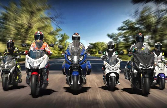 Game screenshot Real Moto 2 latest version